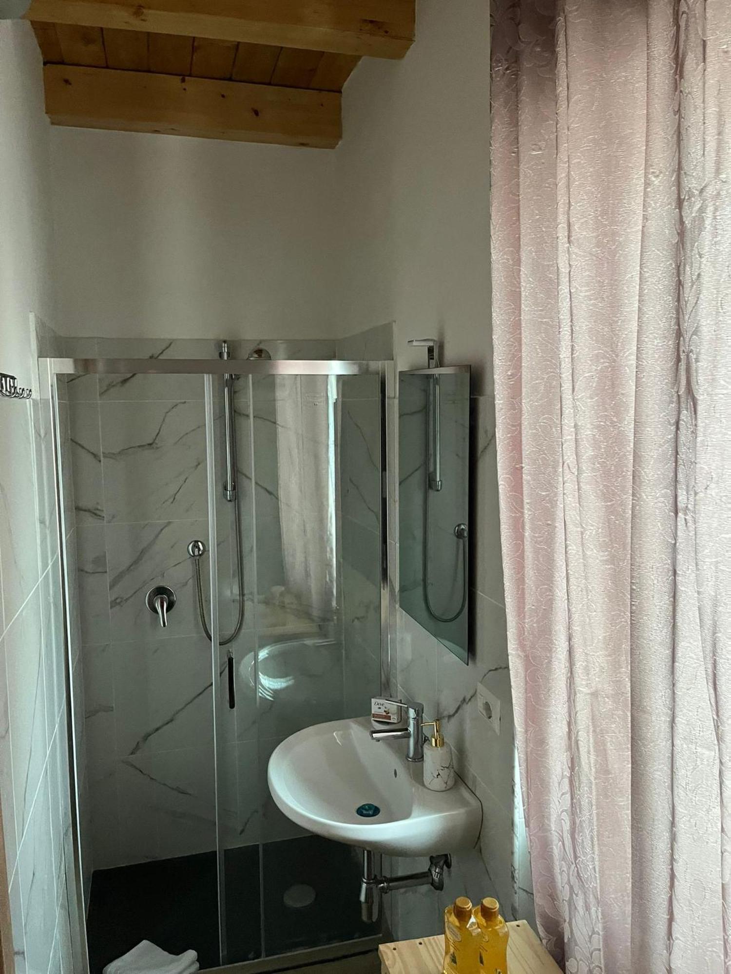 New House Hotel Fiumicino Ngoại thất bức ảnh